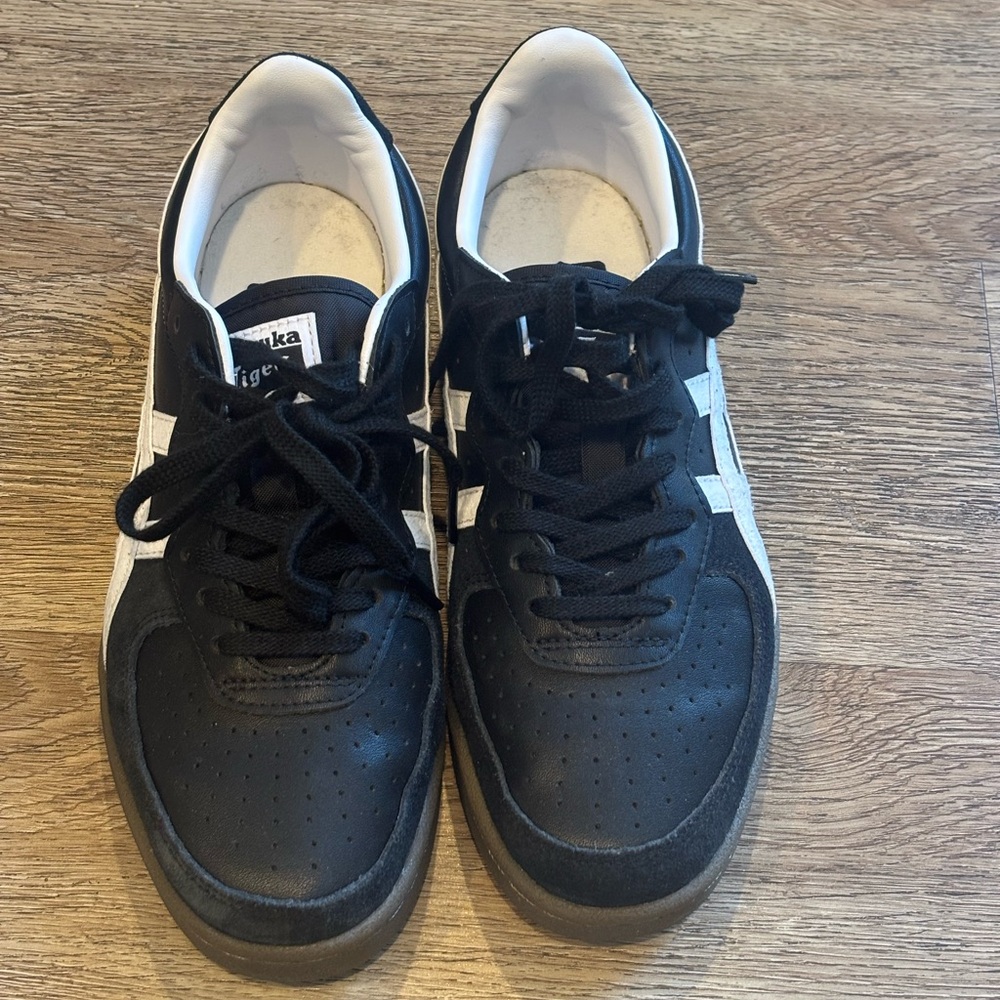 Onitsuka Tiger GSM 38 Black and White Sneakers - Picture 2 of 8